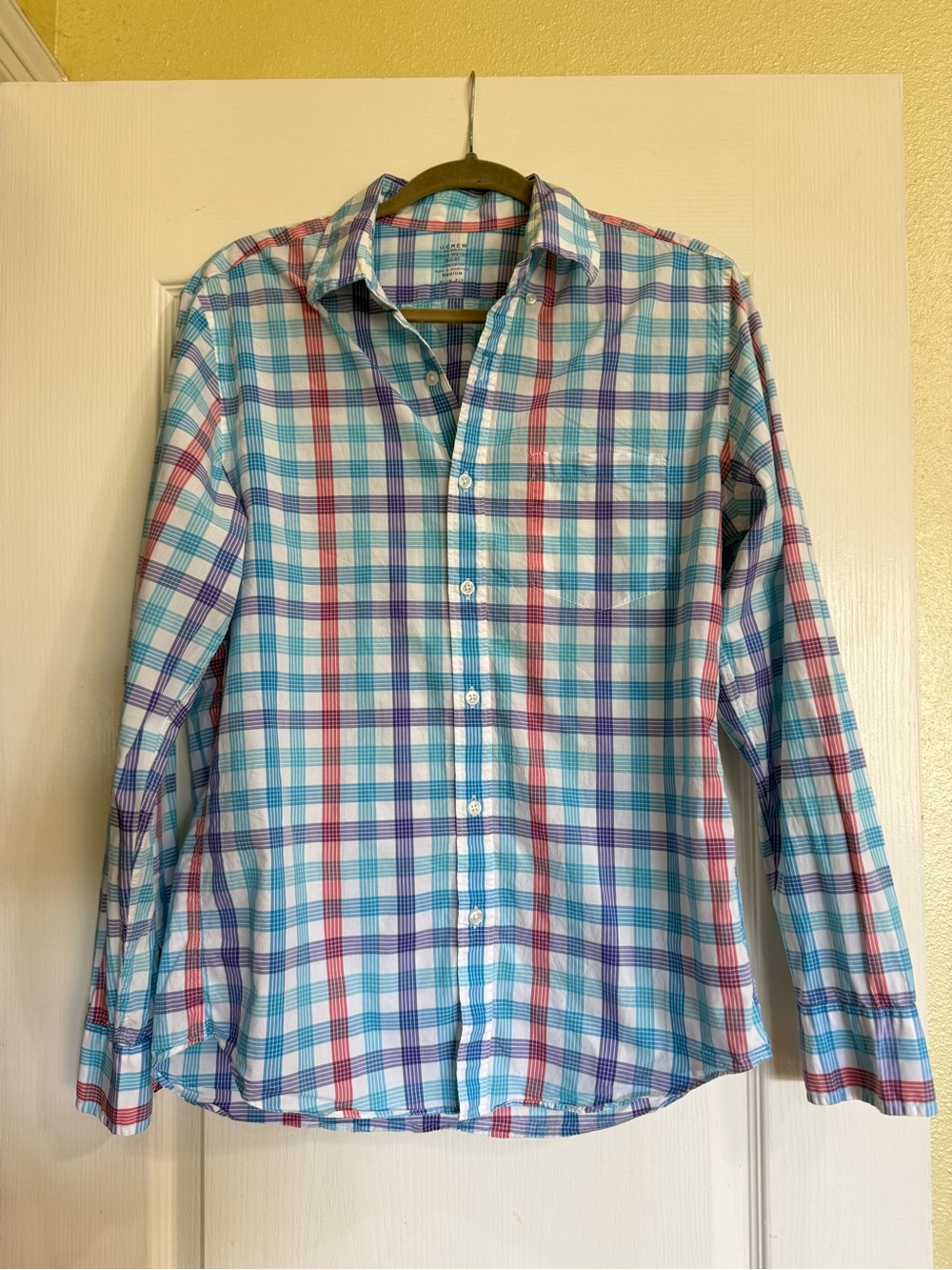 J.Crew Men’s Medium Slim Fit Lightweight Plaid Button Down Shirt 100% Cotton